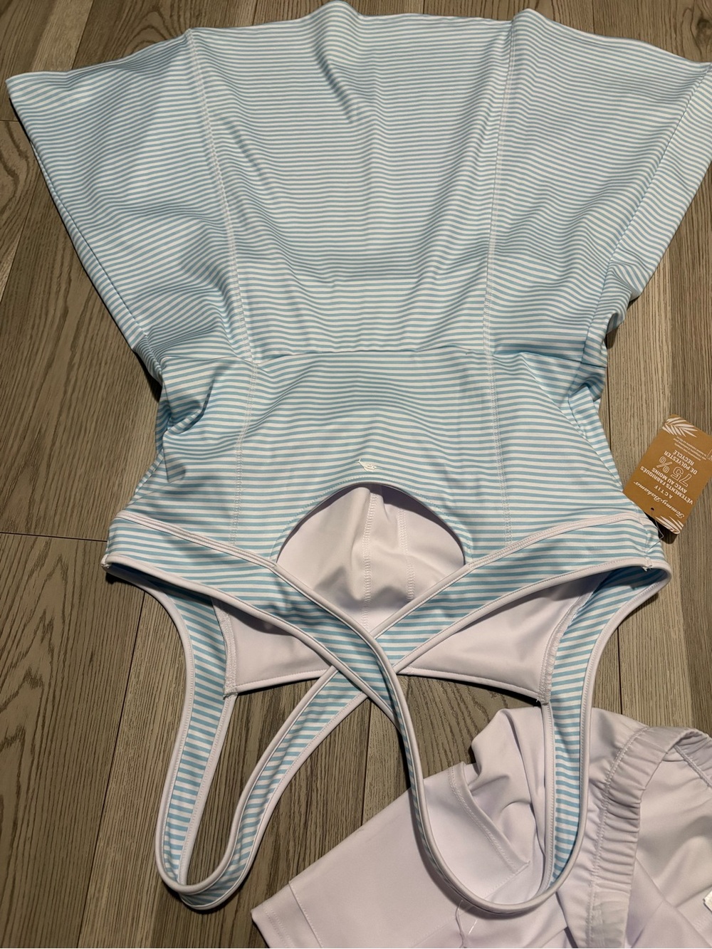 Tommy Bahama Women’s Active Set Size Large NWT - Picture 8 of 9